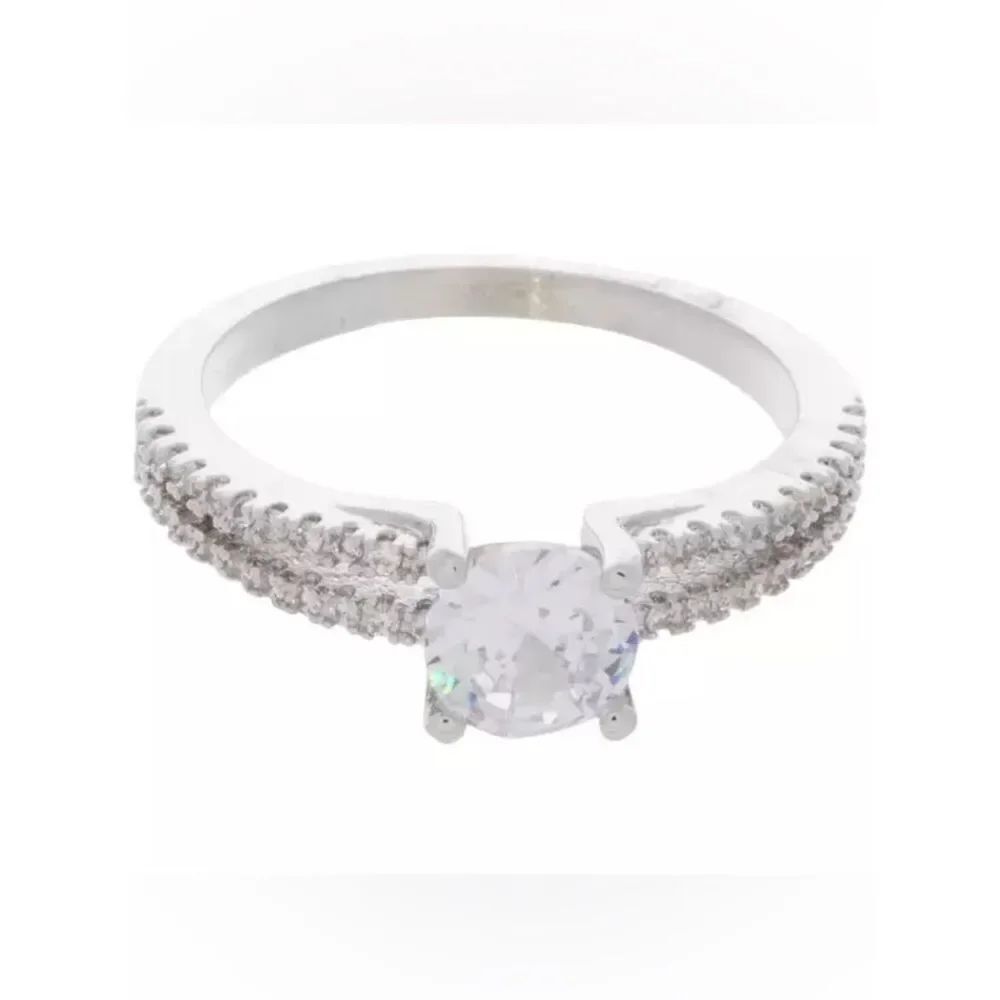 New Cubic Zirconia Solitaire Ring - Size 6